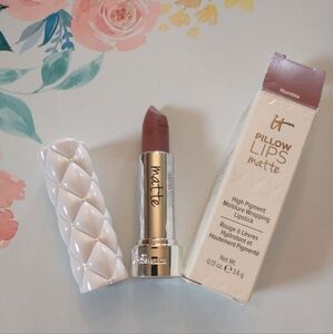 IT Cosmetics Pillow Lips Matte Lipstick in Humble